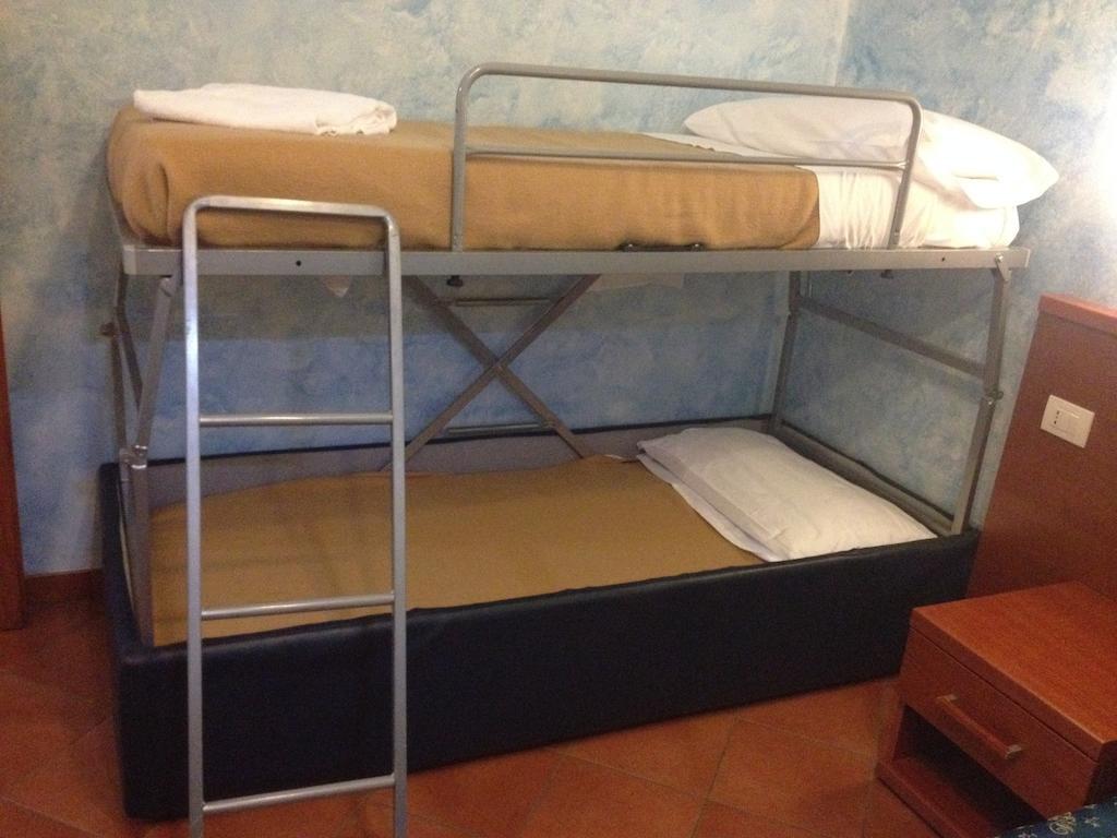 Roma Termini Inn Cameră foto
