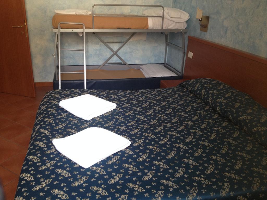 Roma Termini Inn Cameră foto